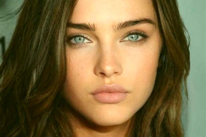 Clara, 20, a chestnut dark-eyed slavic companion based in Alto de la Cruz. Offering Dinner Date, CIM, Roleplay, Girlfriend Experience. Available for incall a...