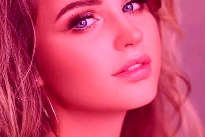 Clara, 20, a dark blonde blue-eyed ebony companion based in Mount Sidney. Offering GFE, Prostate Massage. Available for incall and outcall, day and evening d...