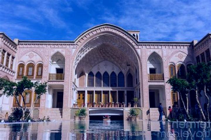 Clara, 20 — Escort in Ahvaz, Iran