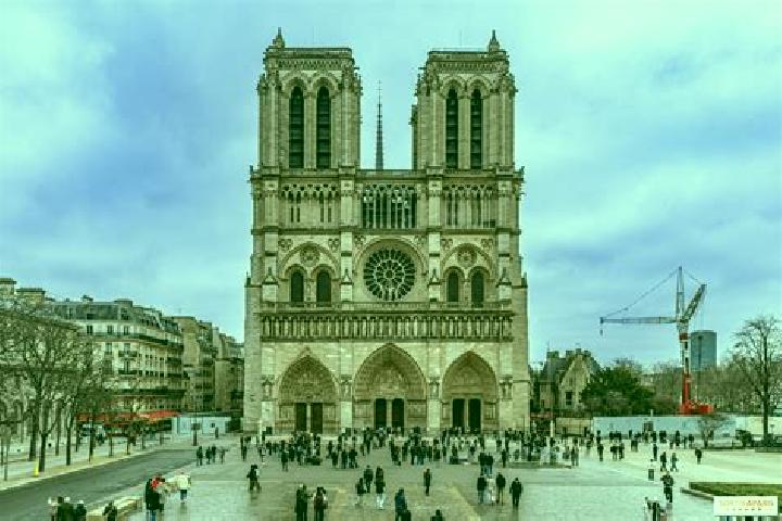 Clara, 20 — Escort in Chaufour-Notre-Dame, France
