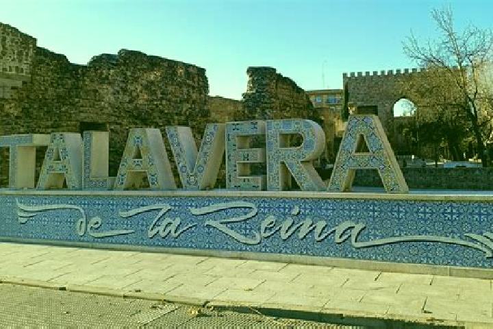 Clara, 20 — Escort in Fuente la Reina, Spain