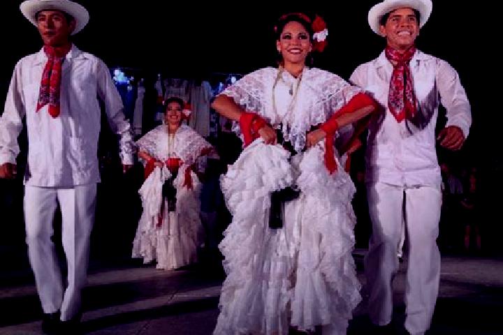Clara, 20 — Escort in Huejonapan, Mexico