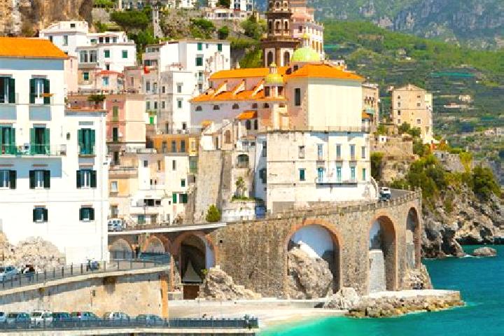 Clara, 20 — Escort in Leccio, Italy
