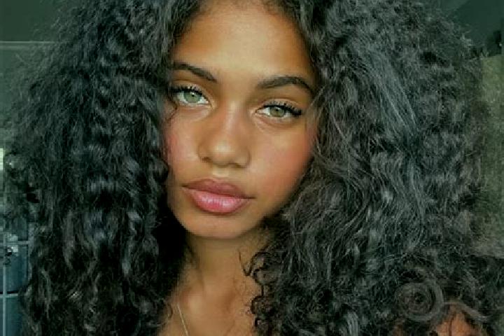 Clara, 21, a chestnut blue-eyed ebony companion based in Vertaizon. Offering 69, Overnight, Party Girl, BDSM. Available for incall and outcall, overnight boo...