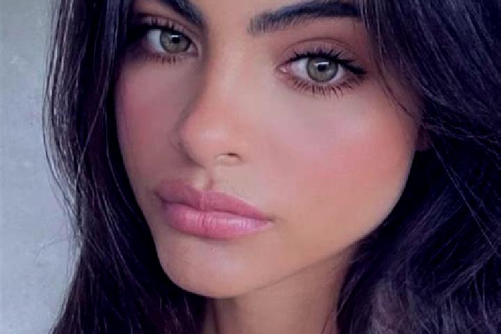 Clara, 21, a dark blonde dark-eyed indian companion based in Orsago. Offering 69, Deep French Kissing, Roleplay, Travel Companion. Available for incall and o...