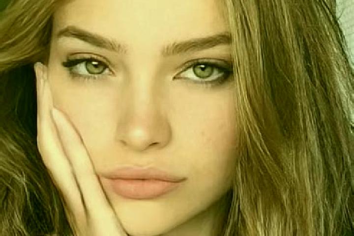 Clara, 21, a dark blonde hazel-eyed mixed companion based in Kikol. Offering 69, Couples. Available for incall and outcall, overnight bookings available.