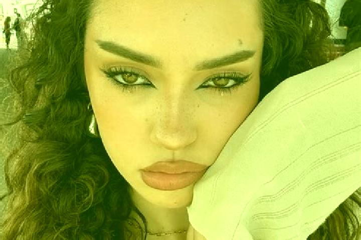 Clara, 21 — Escort in Danila, Romania