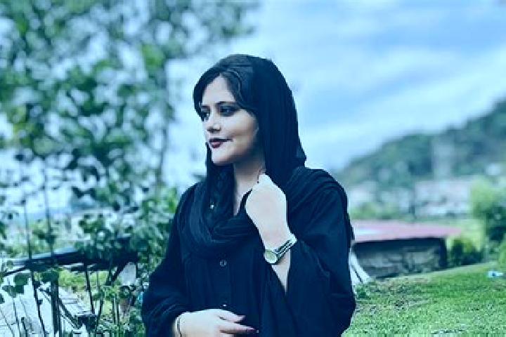 Clara, 21 — Escort in Pishva, Iran