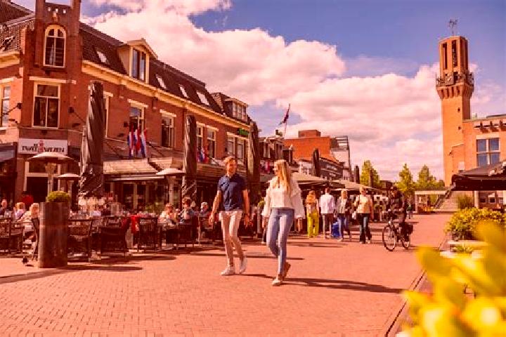 Clara, 21 — Escort in Woolde, Netherlands