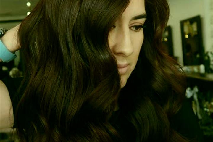 Clara, 22, a auburn dark-eyed middle eastern companion based in Nekro. Offering GFE, Erotic Massage, OWO. Available for incall and outcall, overnight booking...