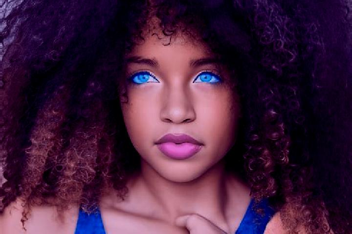 Clara, 22, a black blue-eyed ebony companion based in Rovisce. Offering Duos, Travel Companion, Tantra, Domination. Available for incall and outcall, overnig...