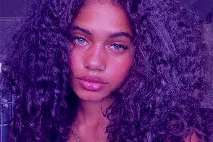 Clara, 22, a black dark-eyed ebony companion based in Wilton. Offering CIM, Duos, Massage, Striptease. Available for incall and outcall, day and evening dates.