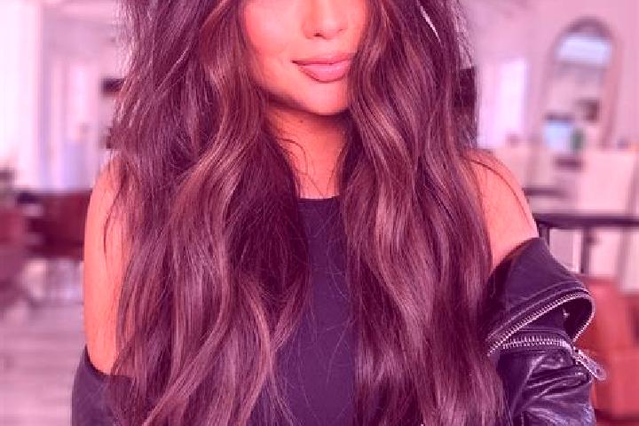 Clara, 22, a brunette dark-eyed european companion based in Zimutice. Offering Fetish, Erotic Massage, Dinner Date, 69, OWO. Available for incall and outcall...