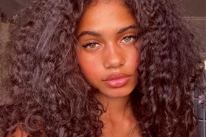 Clara, 22, a red blue-eyed ebony companion based in Lija. Offering Duos, A-Level, 69. Available for incall and outcall, overnight bookings available.