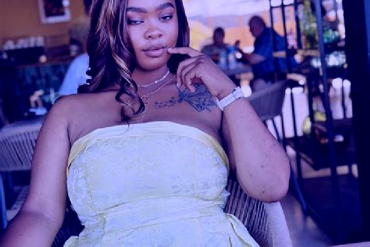 Clara, 22 — Escort in Alicedale, South Africa