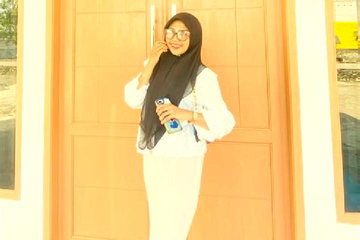 Clara, 22 — Escort in Belopa, Indonesia