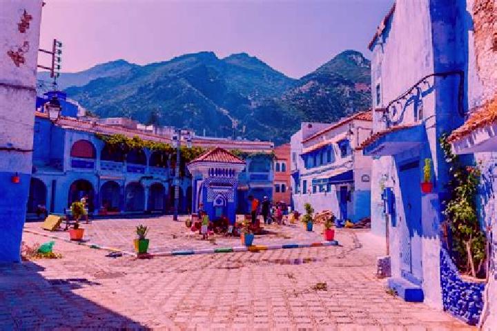 Clara, 22 — Escort in Chefchaouen, Morocco