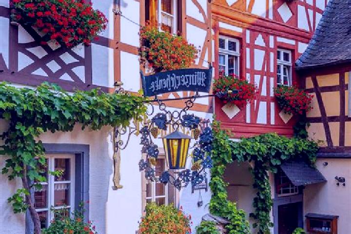 Clara, 22 — Escort in Doschnitz, Germany