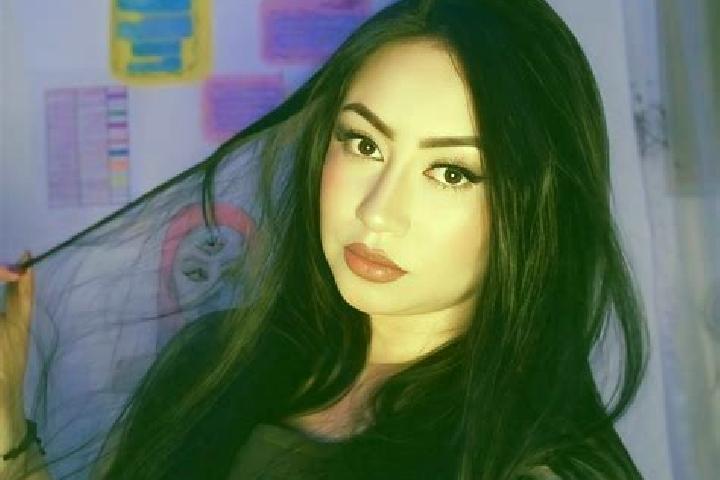 Clara, 22 — Escort in Firuz Salar, Iran