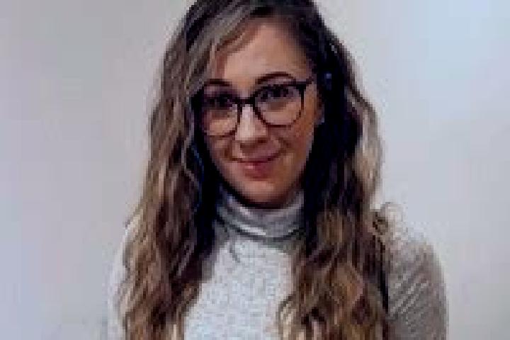 Clara, 22 — Escort in Hillman, United States