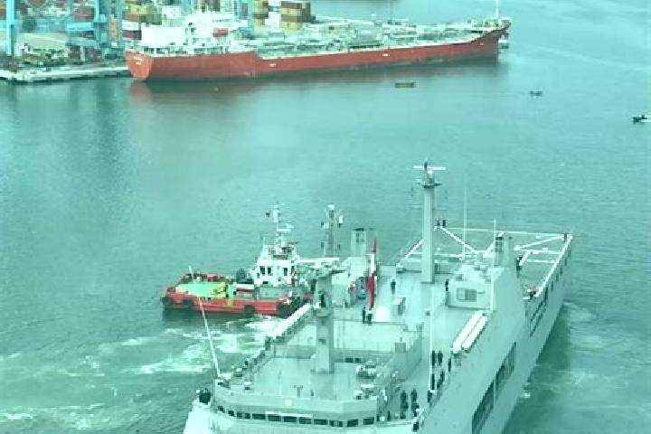 Clara, 22 — Escort in Navales, Spain