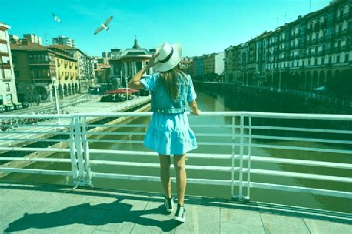 Clara, 22 — Escort in Olvera, Spain