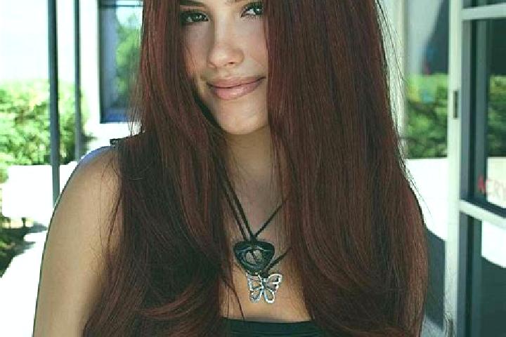Clara, 23, a auburn dark-eyed european companion based in Khvatovka. Offering Couples, BDSM, Girlfriend Experience, Dinner Date. Available for incall and out...