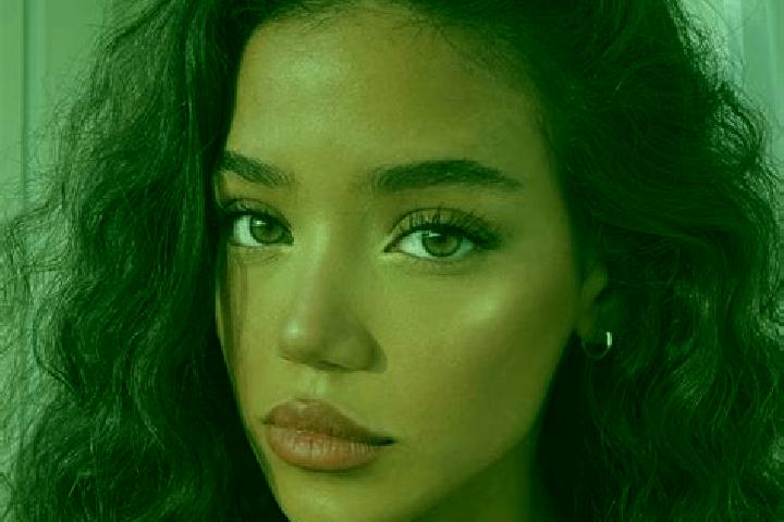 Clara, 23, a black brown-eyed indian companion based in Solt. Offering Travel Companion, Party Girl, Duos, CIM. Available for incall and outcall, day and eve...