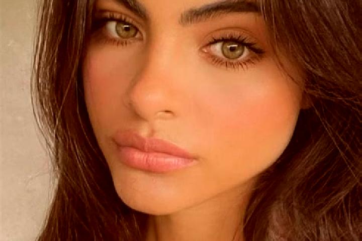 Clara, 23, a black dark-eyed european companion based in Wangan. Offering Dinner Date, Fetish, Party Girl, 69. Available for incall and outcall, day and even...