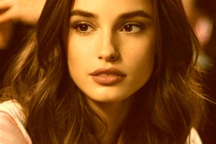 Clara, 23, a brunette brown-eyed ebony companion based in Tiszaeszlar. Offering Roleplay, Domination, Deep French Kissing, Party Girl. Available for incall a...