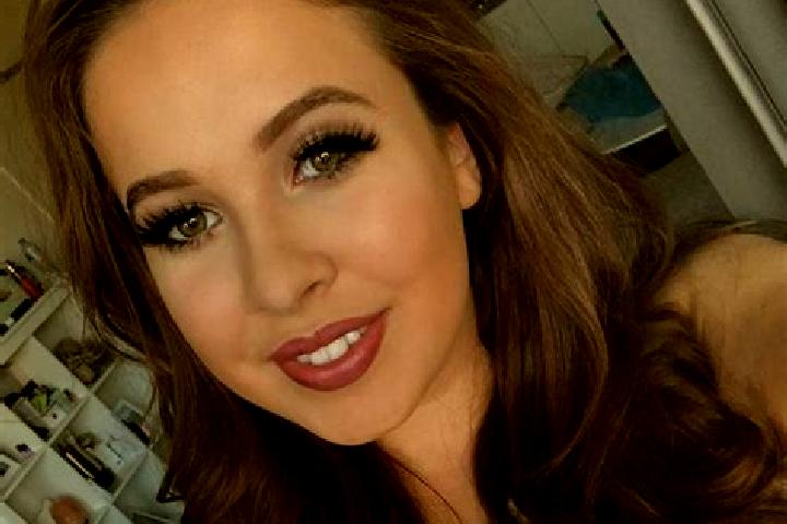 Clara, 23, a chestnut amber-eyed ebony companion based in Wieringerwaard. Offering Duos, Domination, Party Girl, Dinner Date. Available for incall and outcal...