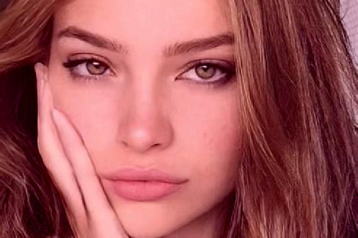 Clara, 23, a dark blonde hazel-eyed latina companion based in Poraz. Offering CIM, Duos, Dinner Date. Available for incall and outcall, overnight bookings av...