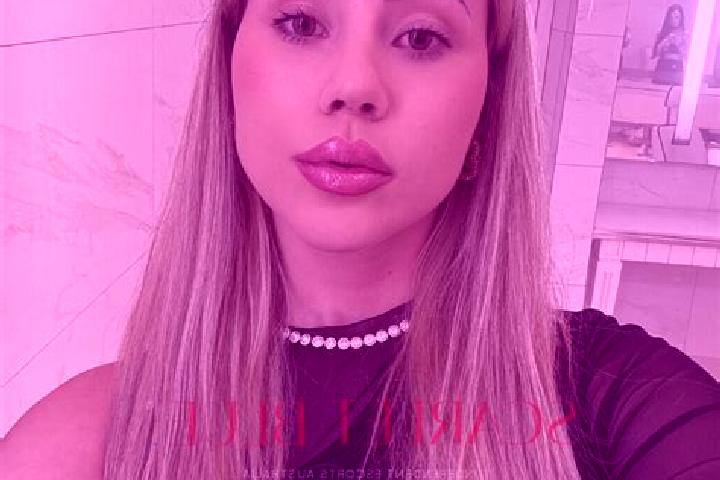 Clara, 23 — Escort in Francisco Macedo, Brazil