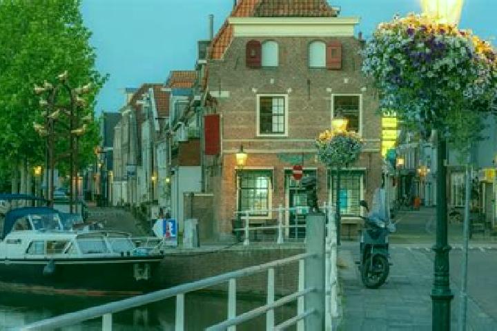 Clara, 23 — Escort in Weesp, Netherlands
