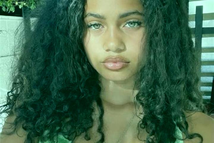 Clara, 24, a black green-eyed mixed companion based in Jol Mom. Offering CIM, Prostate Massage, Dinner Date, Couples, 69. Available for incall and outcall, d...
