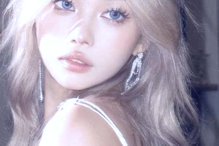 Clara, 24, a blonde grey-eyed asian companion based in Ruhuha. Offering BDSM, Roleplay, Dinner Date, Domination. Available for incall and outcall, overnight ...