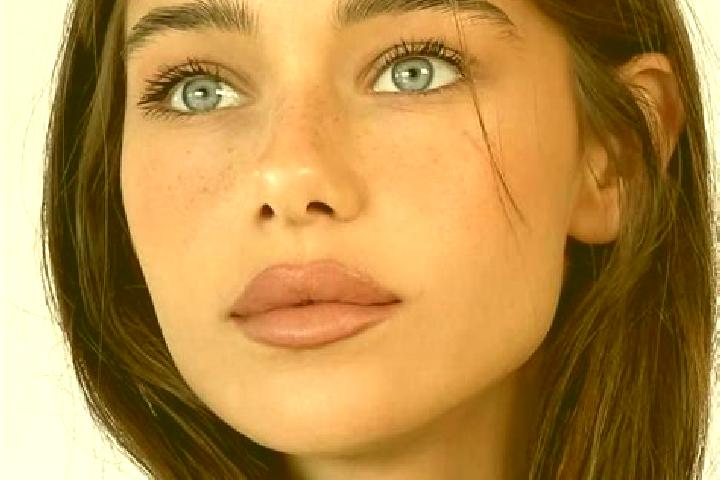 Clara, 24, a brunette grey-eyed mediterranean companion based in Saint-Vaast. Offering Tantra, A-Level, Party Girl, Domination. Available for incall and outc...
