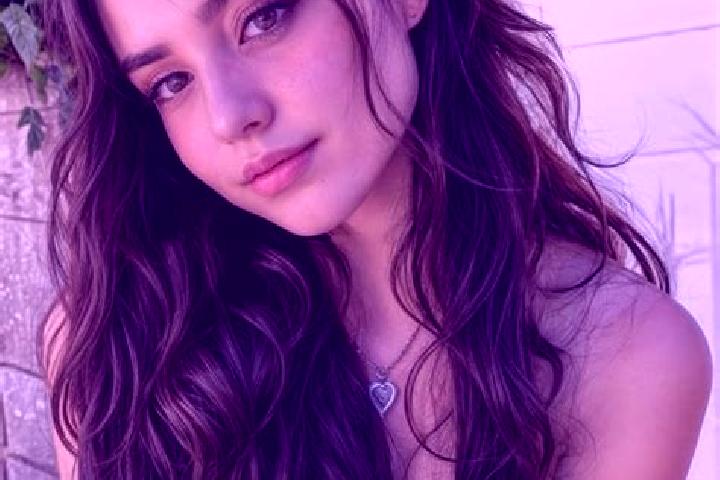 Clara, 24, a dark blonde hazel-eyed latina companion based in Sepaenkylae. Offering Erotic Massage, Striptease, Party Girl. Available for incall and outcall,...