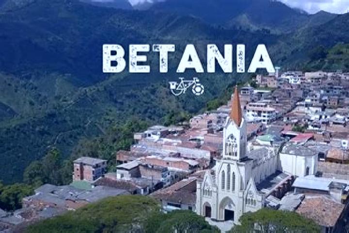 Clara, 24 — Escort in Betania, Mexico