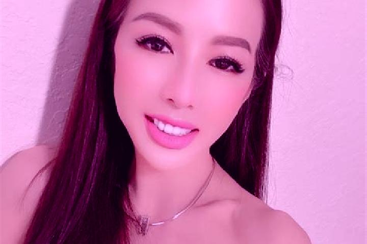 Clara, 24 — Escort in Vivian, United States