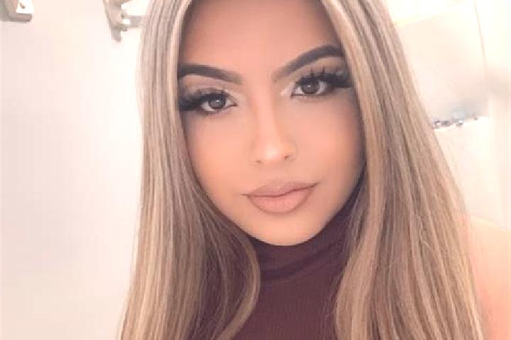 Clara, 25, a blonde amber-eyed latina companion based in Triora. Offering Striptease, OWO, Prostate Massage, BDSM. Available for incall and outcall, overnigh...