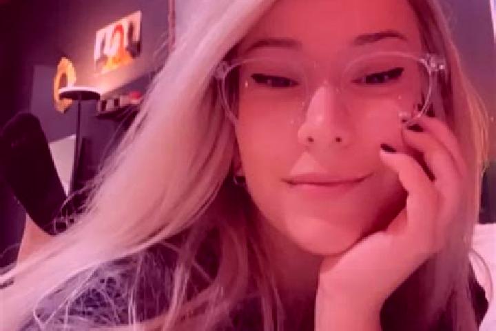 Clara, 25, a blonde grey-eyed latina companion based in McCloud. Offering Prostate Massage, Roleplay, A-Level, Overnight, Girlfriend Experience. Available fo...