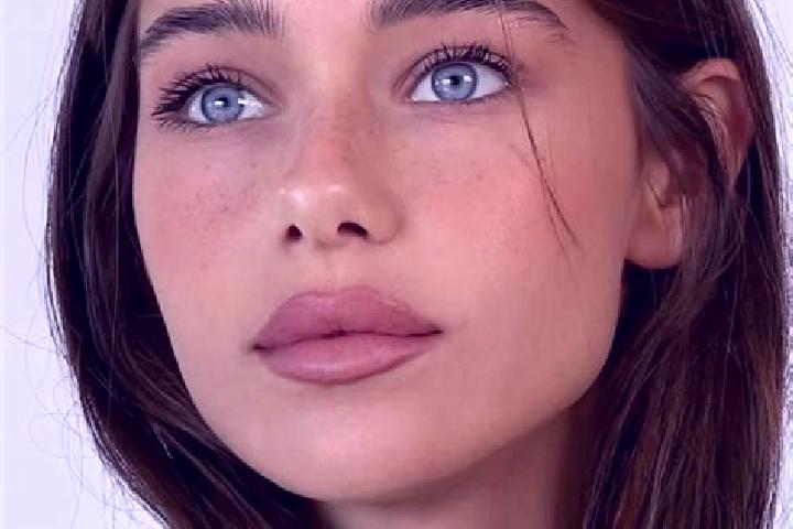 Clara, 25, a brunette blue-eyed middle eastern companion based in Troianul. Offering Striptease, BDSM, CIM, Roleplay. Available for incall and outcall, overn...