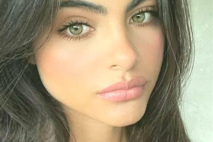 Clara, 25, a brunette green-eyed latina companion based in Policarpa. Offering Fetish, Striptease, Prostate Massage. Available for incall and outcall, overni...