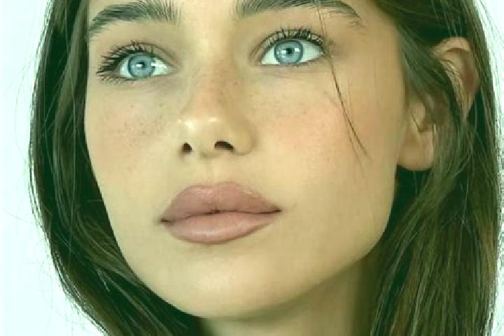 Clara, 25, a brunette grey-eyed caribbean companion based in Fusong. Offering Tantra, GFE, Fetish. Available for incall and outcall, day and evening dates.