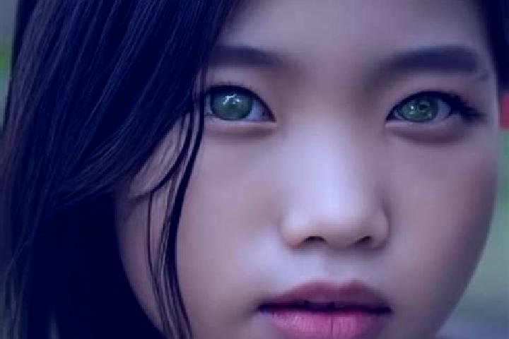 Clara, 25, a chestnut green-eyed asian companion based in M Tsangamouji. Offering Fetish, Deep French Kissing, OWO. Available for incall and outcall, overnig...
