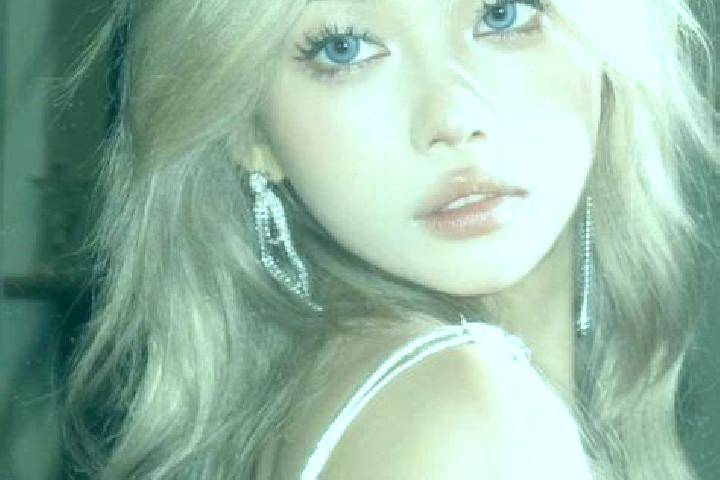 Clara, 25, a platinum blonde green-eyed asian companion based in Nginokrajan. Offering OWO, A-Level. Available for incall and outcall, day and evening dates.