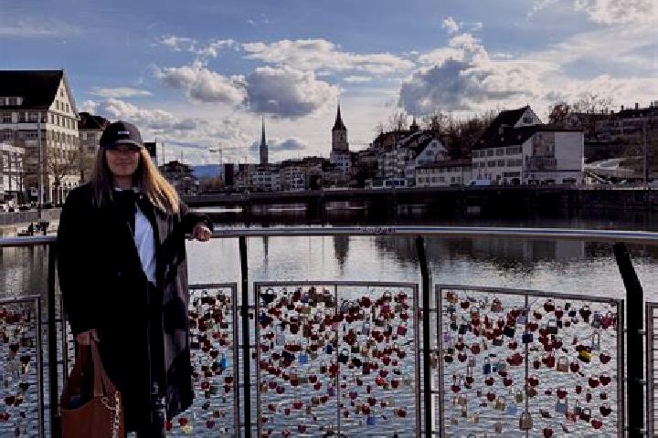 Clara, 25 — Escort in Effretikon / Rappenhalde-Bannhalde, Switzerland