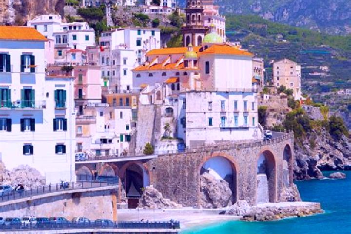 Clara, 25 — Escort in Felonica, Italy