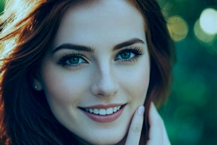 Clara, 26, a auburn amber-eyed caucasian companion based in Junglinster. Offering BDSM, Domination, Deep French Kissing. Available for incall and outcall, da...